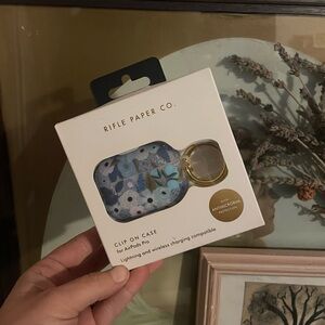 Rifle Paper Co. AirPods Pro Case